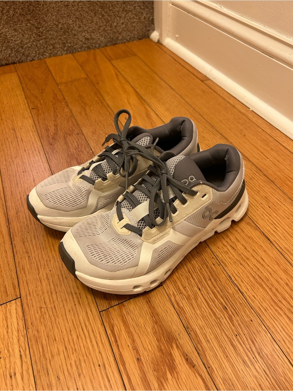 Cloudrunner 2 On cloud womens sneakers